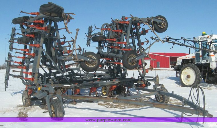 image for item 3885 Flexi-Coil 800 field cultivator with drag harrows