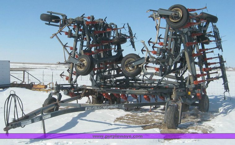 image for item 3885 Flexi-Coil 800 field cultivator with drag harrows