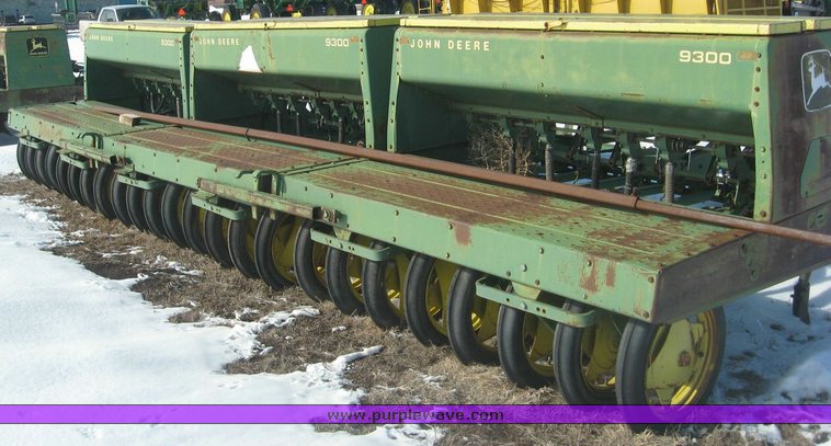 image for item 3887 (2) John Deere 9300 hoe drills with tandem drill hitch