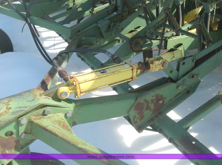 image for item 3887 (2) John Deere 9300 hoe drills with tandem drill hitch