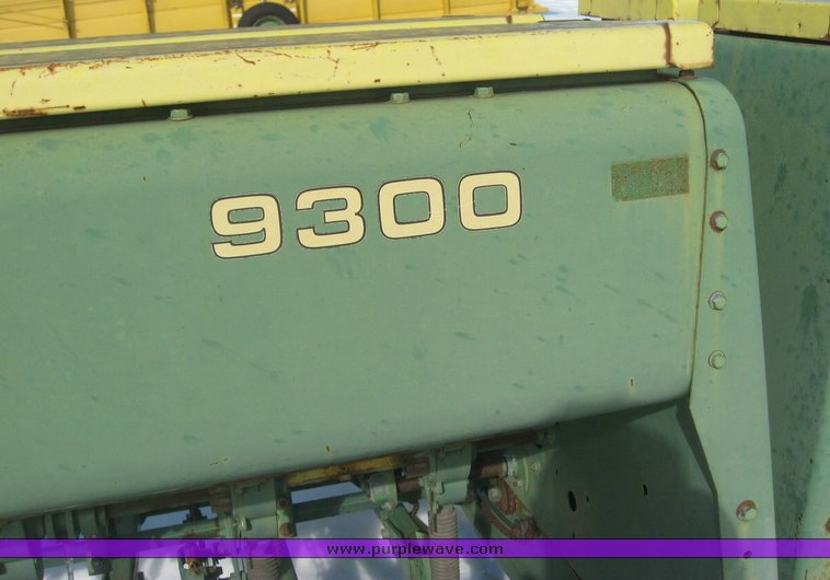 image for item 3887 (2) John Deere 9300 hoe drills with tandem drill hitch