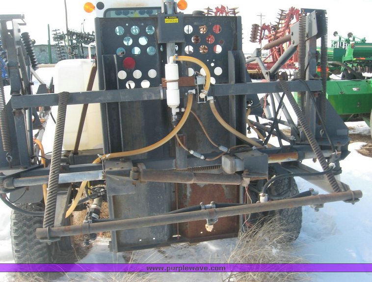 image for item 3888 Melroe Spra-Coupe self propelled sprayer