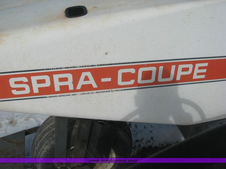 image for item 3888 Melroe Spra-Coupe self propelled sprayer