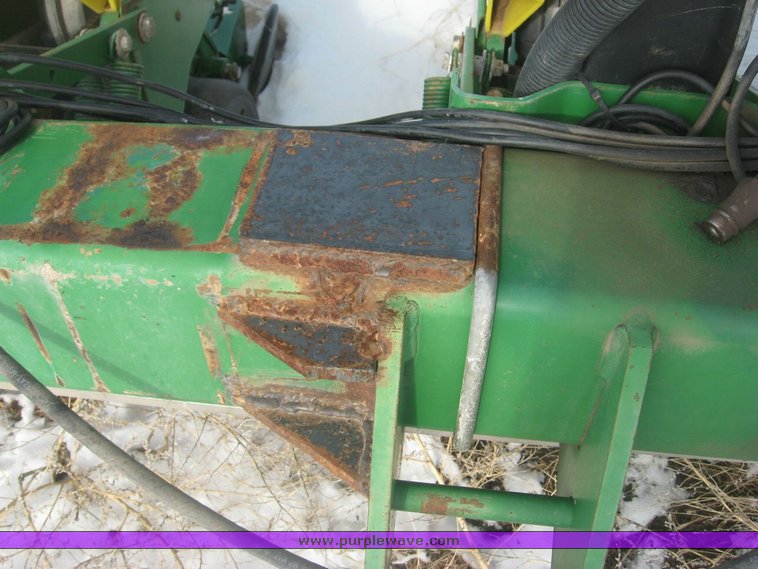 image for item 3889 John Deere 7300 MaxEmerge2 vacumeter planter
