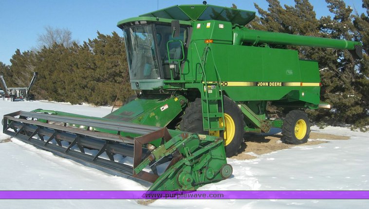 image for item 3890 1990 John Deere 9600 combine with John Deere 930 platform