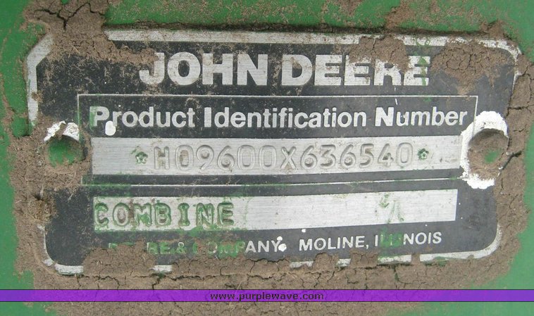 image for item 3890 1990 John Deere 9600 combine with John Deere 930 platform