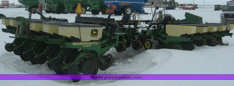 image for item 3892 John Deere 1770 Max Emerge Plus vacumeter planter