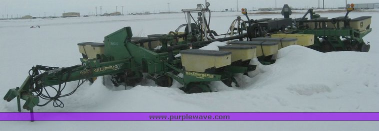 image for item 3892 John Deere 1770 Max Emerge Plus vacumeter planter