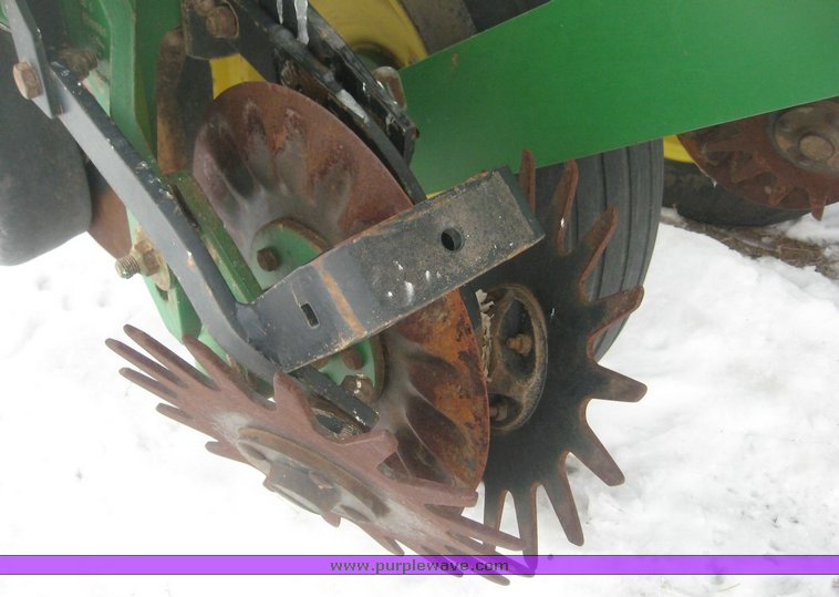 image for item 3892 John Deere 1770 Max Emerge Plus vacumeter planter