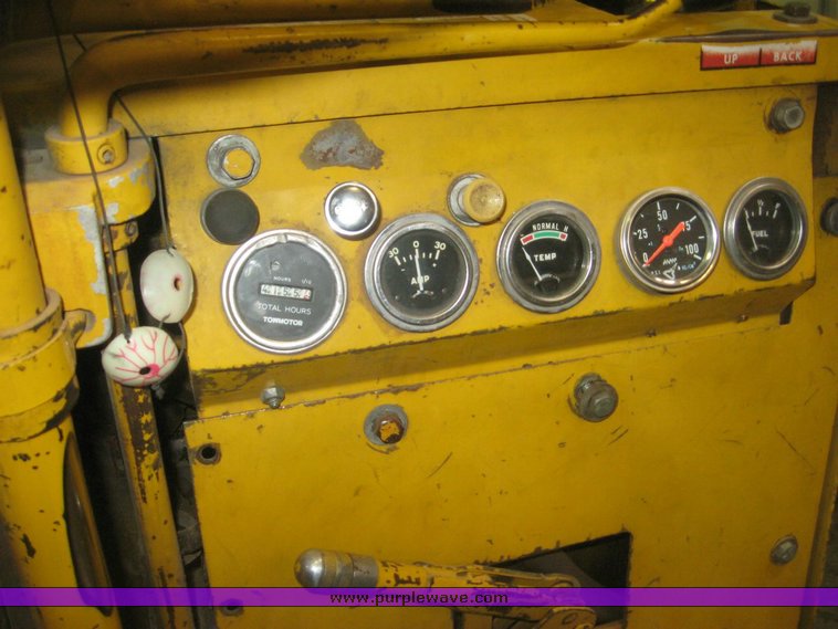 image for item 3893 Towmotor 410SG3015 forklift