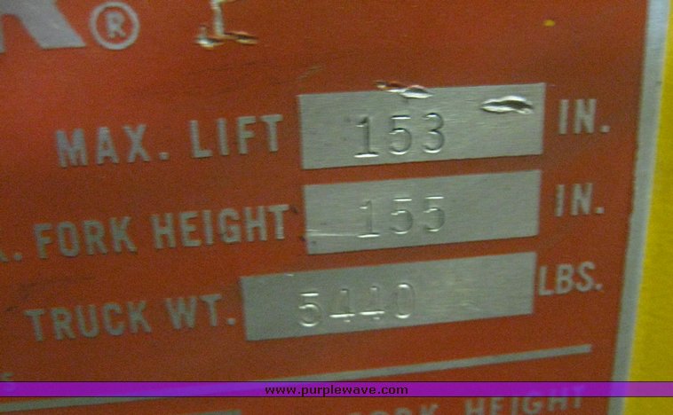 image for item 3893 Towmotor 410SG3015 forklift