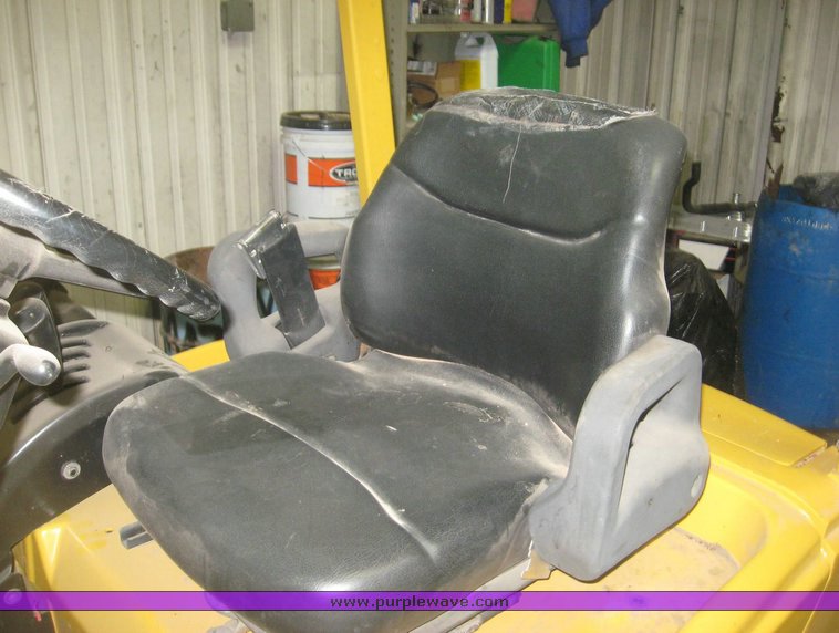 image for item 3894 Hyster electric forklift