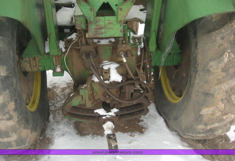 image for item 3895 John Deere 4020 Wheatland tractor with John Deere 148 loader