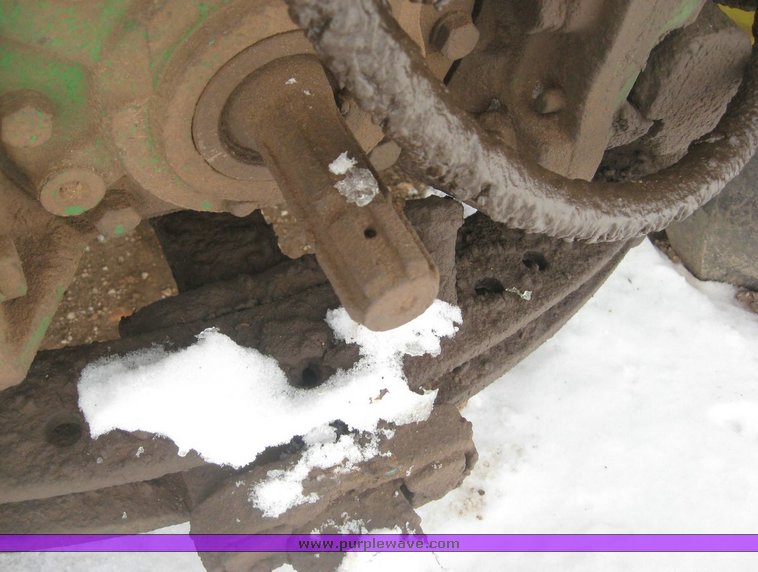 image for item 3895 John Deere 4020 Wheatland tractor with John Deere 148 loader