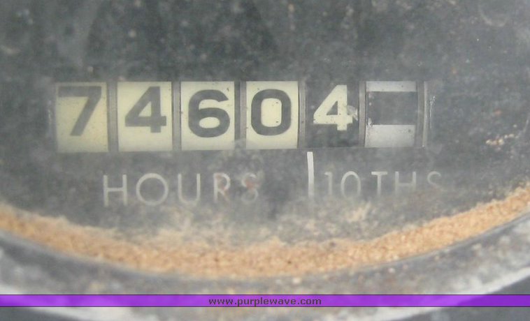 image for item 3895 John Deere 4020 Wheatland tractor with John Deere 148 loader