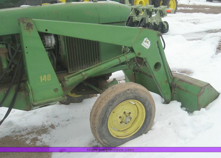 image for item 3895 John Deere 4020 Wheatland tractor with John Deere 148 loader