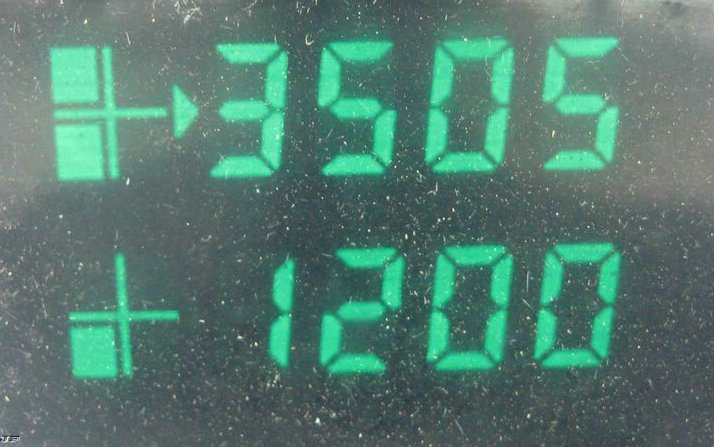 image for item 3896 1999 John Deere 9610 Maximizer combine