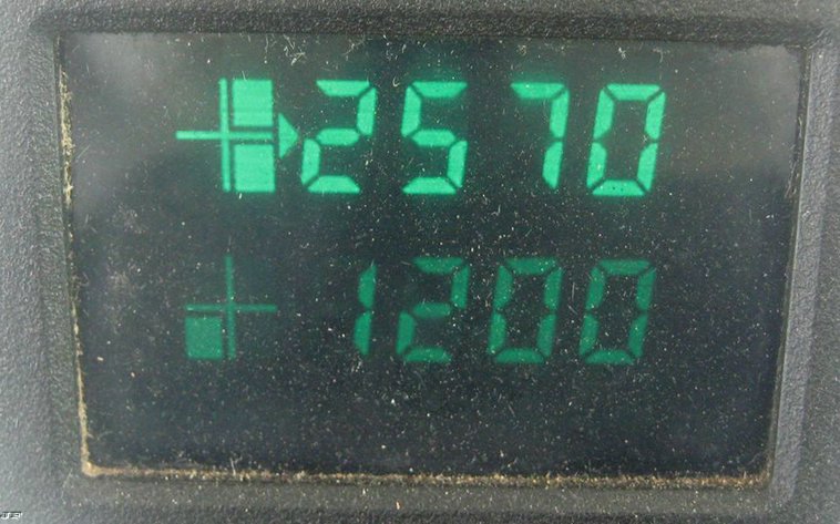 image for item 3896 1999 John Deere 9610 Maximizer combine