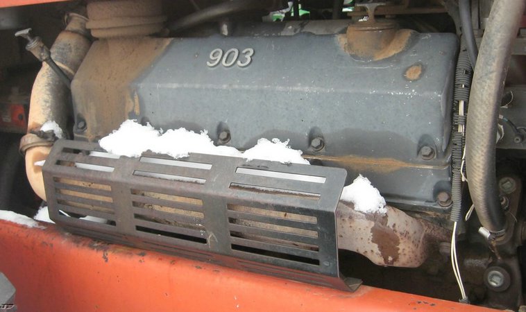 image for item 3897 1981 Massey-Ferguson 4880 4WD tractor