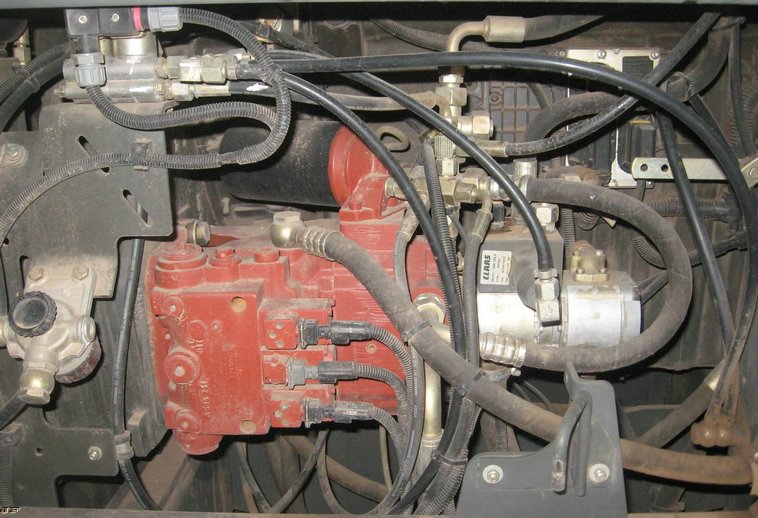 image for item 3898 2006 Claas Jaguar 900 Speedstar forage chopper