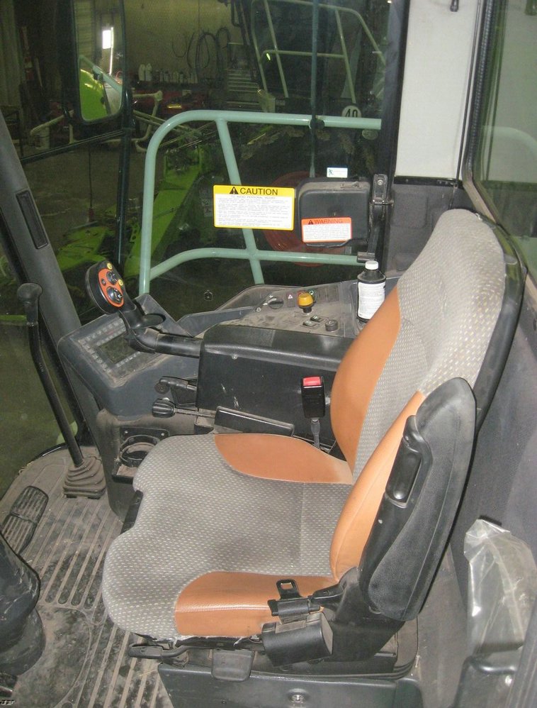 image for item 3898 2006 Claas Jaguar 900 Speedstar forage chopper