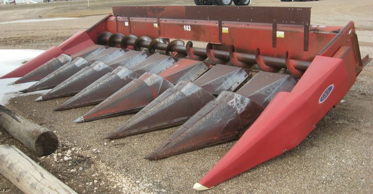 image for item 3903 Case IH 983 Corn head