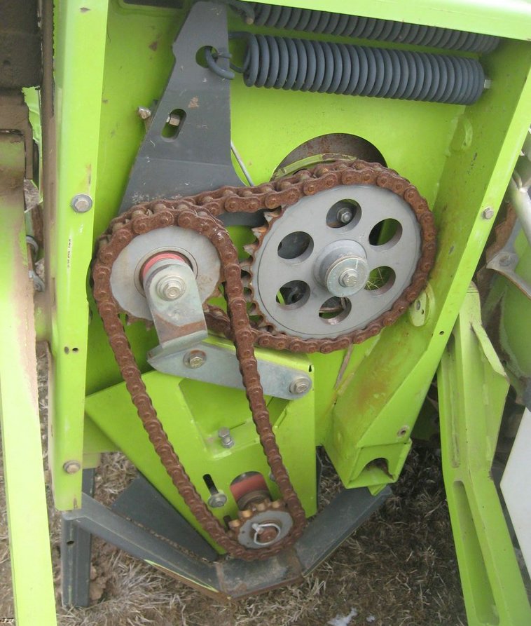 image for item 3904 Claas RU 600 Xtra Kemper style forage head