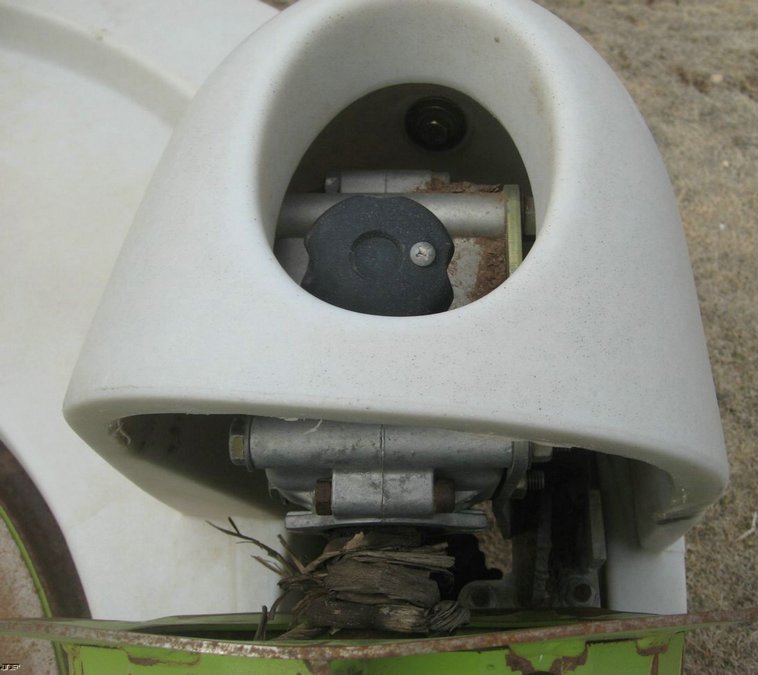 image for item 3904 Claas RU 600 Xtra Kemper style forage head