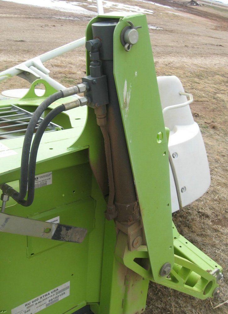 image for item 3904 Claas RU 600 Xtra Kemper style forage head