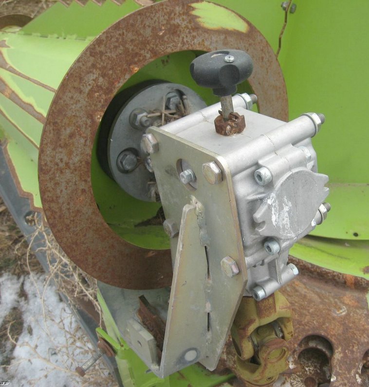 image for item 3905 Claas RU 600 Kemper style forage head