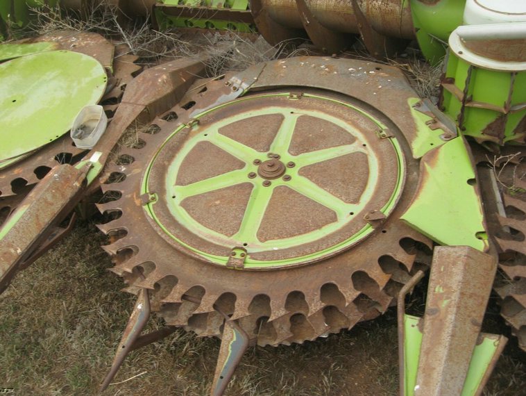 image for item 3905 Claas RU 600 Kemper style forage head