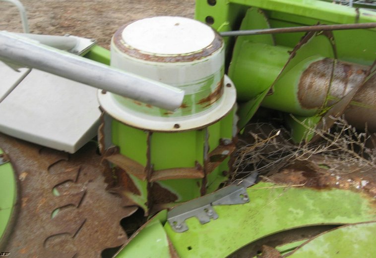 image for item 3905 Claas RU 600 Kemper style forage head
