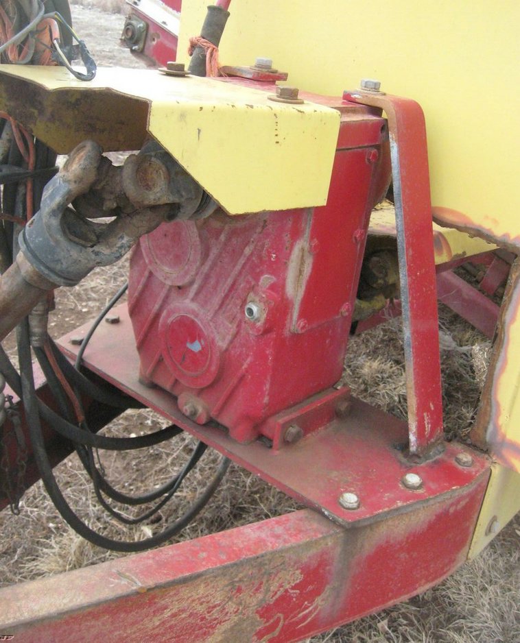 image for item 3906 Supreme 700 feed mixer
