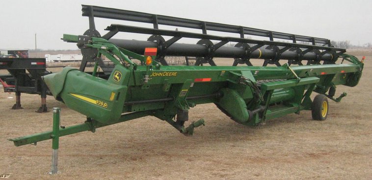 image for item 3909 2007 John Deere 936D draper platform