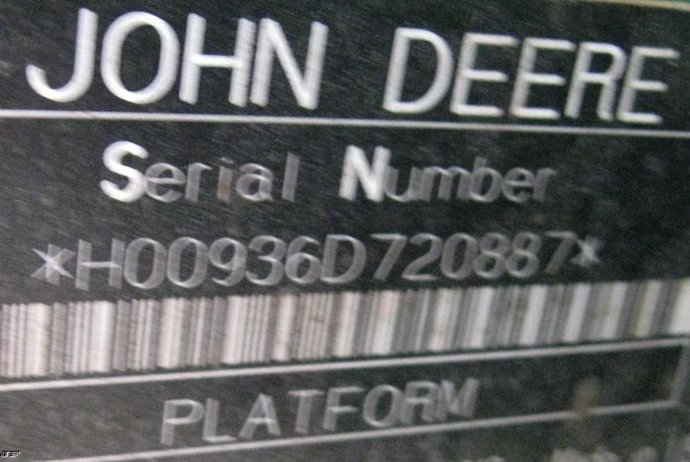 image for item 3909 2007 John Deere 936D draper platform