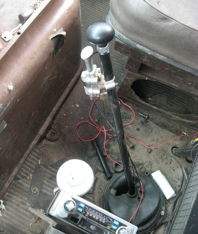 image for item 3911 1978 Ford LN9000 tandem axle truck with 22' combination bed