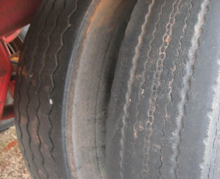 image for item 3912 1980 Doonan 21' pup grain trailer