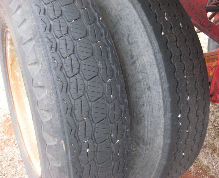 image for item 3912 1980 Doonan 21' pup grain trailer