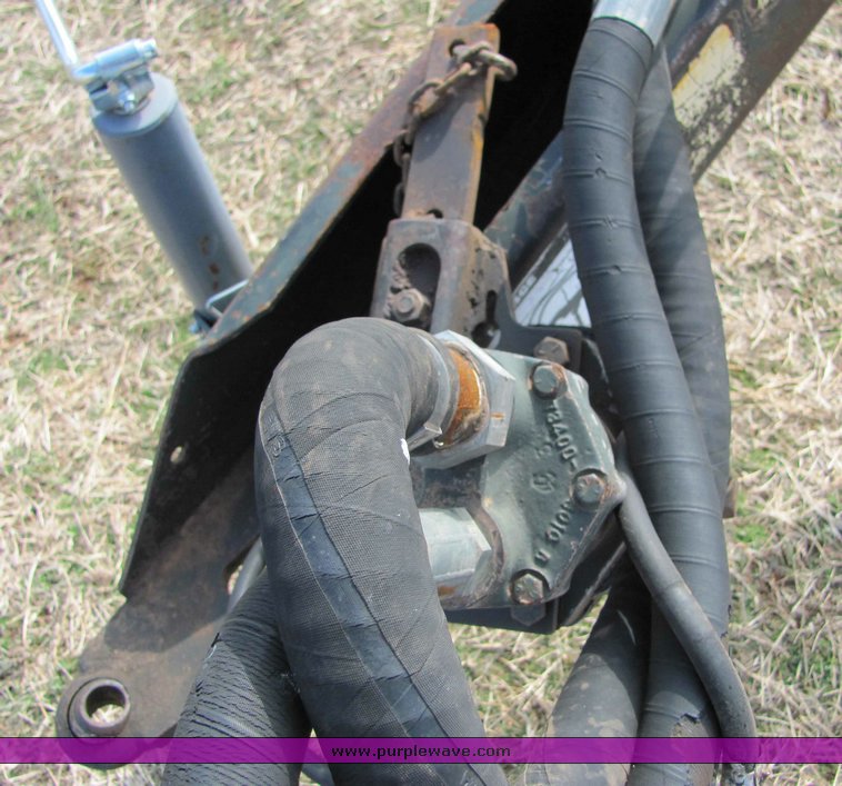 image for item 6661 Hesston 1160 14' hydro swing swather