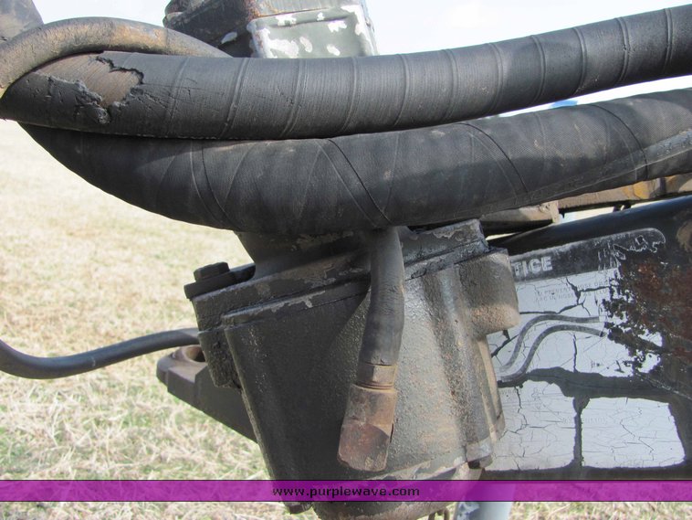 image for item 6661 Hesston 1160 14' hydro swing swather