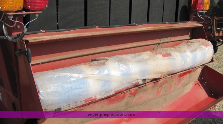 image for item 6674 New Holland 660 Fastnet round baler