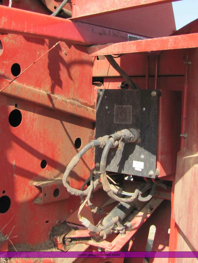 image for item 6674 New Holland 660 Fastnet round baler