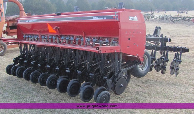 image for item 6707 Case International 5400 15' minimum till drill