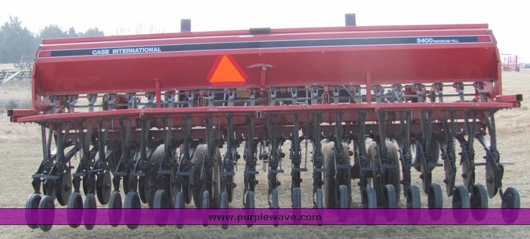 image for item 6707 Case International 5400 15' minimum till drill