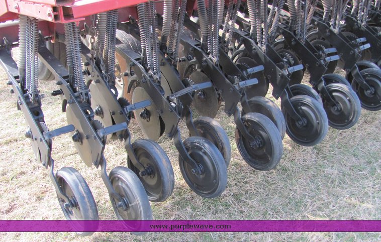 image for item 6707 Case International 5400 15' minimum till drill