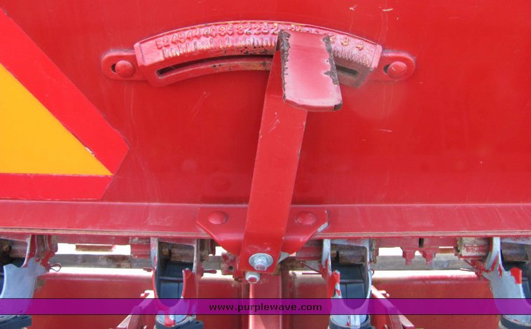 image for item 6707 Case International 5400 15' minimum till drill