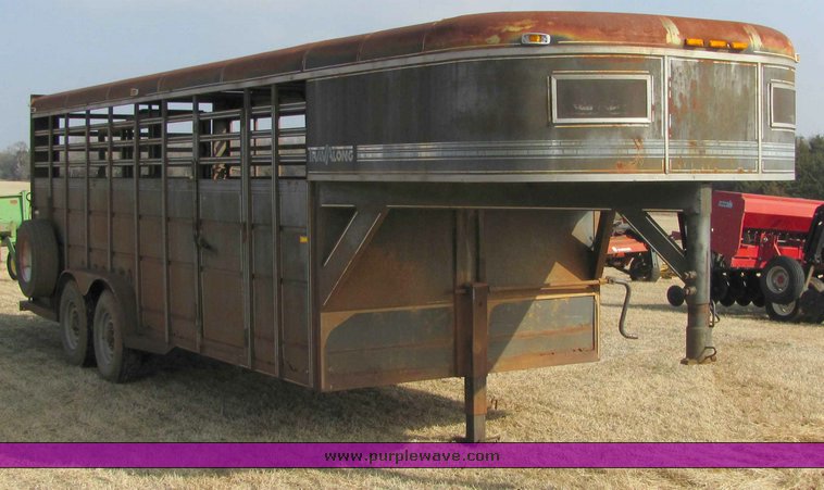 image for item 6708 1985 Travelong 20' enclosed trailer