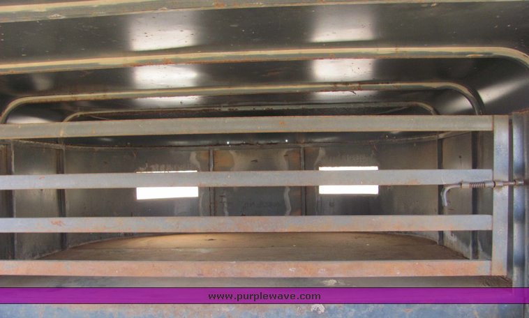 image for item 6708 1985 Travelong 20' enclosed trailer