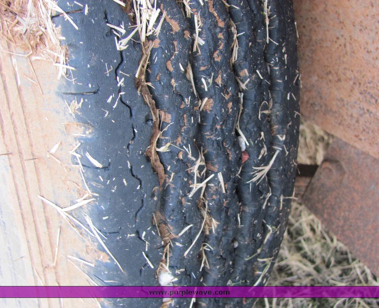 image for item 6708 1985 Travelong 20' enclosed trailer