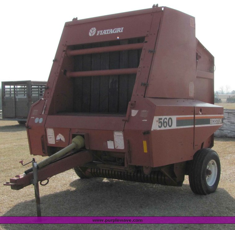 image for item 6710 Hesston 560 round baler